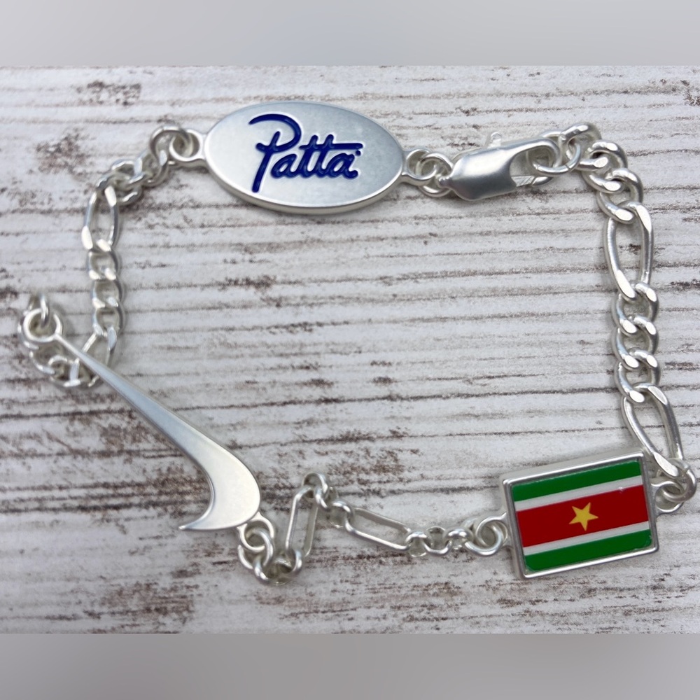 HTF RARE Patta x Nike Air Max Silver Bracelet with Flag Charm EUC!